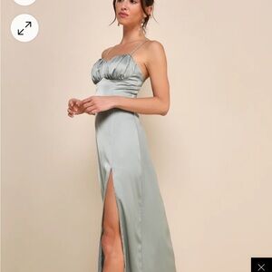 Green Backless Gown with Slit and Sweetheart Neckline for Wedding Guest